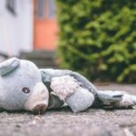「見捨てられ不安」——安定した瞬間ほど怖くなるのはなぜ？